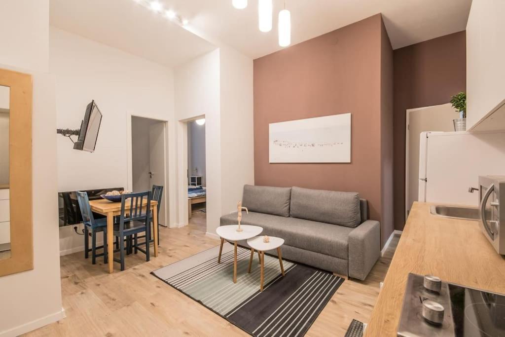 A+ Budapest Central Dob Street Lägenhet Exteriör bild
