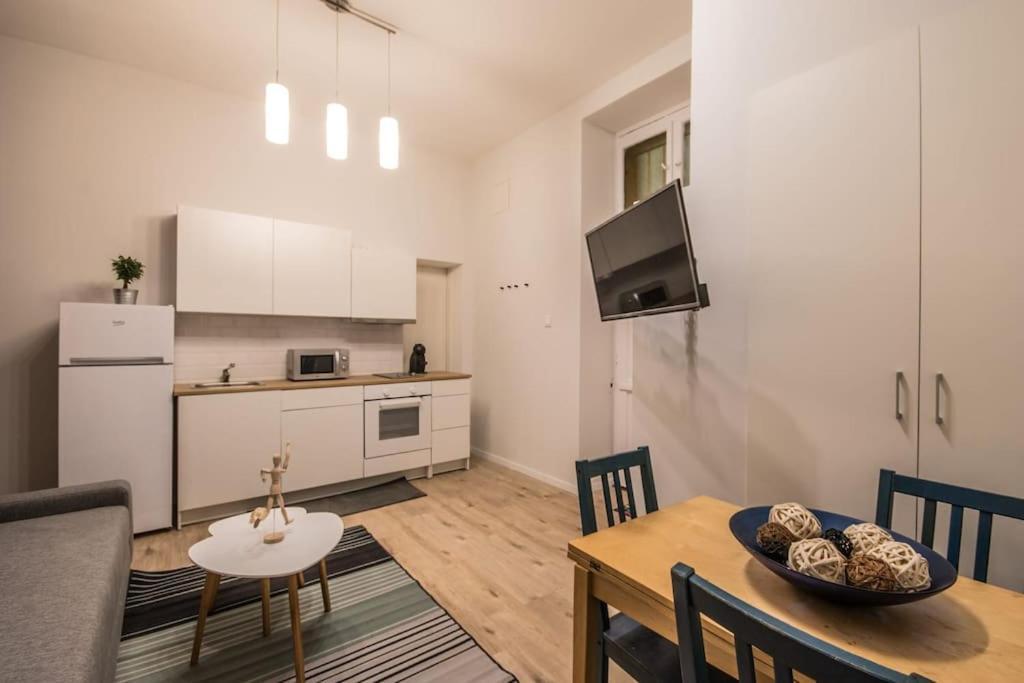 A+ Budapest Central Dob Street Lägenhet Exteriör bild