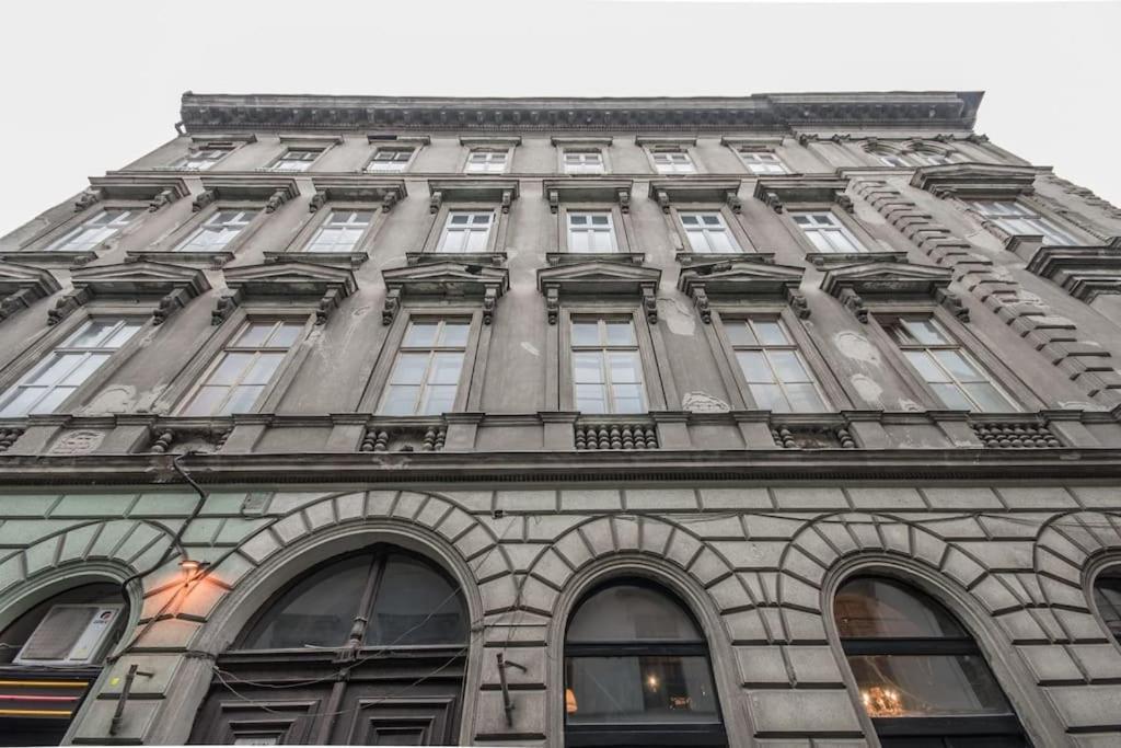 A+ Budapest Central Dob Street Lägenhet Exteriör bild